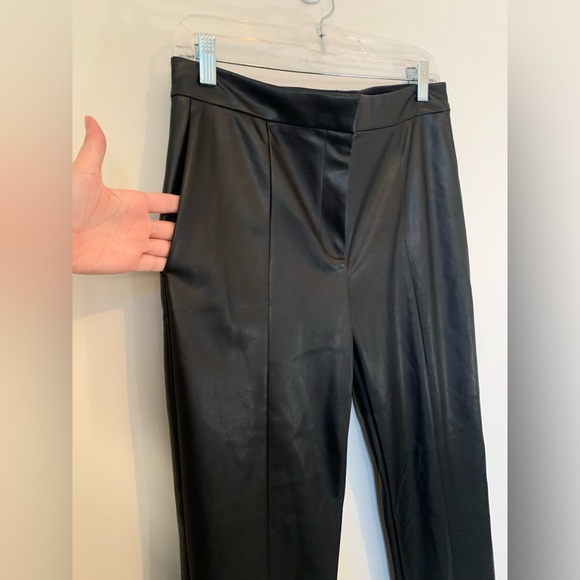 Ann Taylor Cuffed Ankle Faux Leather Pant Size 6 - Picture 2 of 7